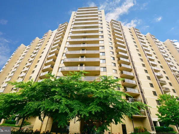 309 Yoakum Pkwy APT 1406, Alexandria, VA 22304