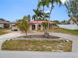 27515 Baretta Dr, Bonita Springs, FL 34135