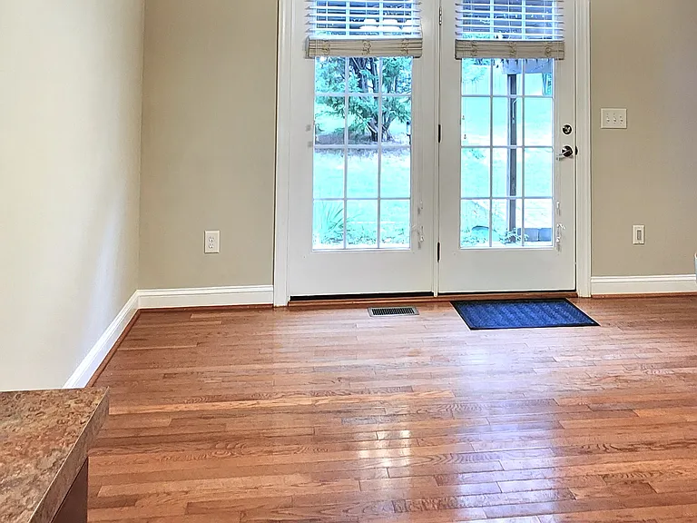 411 Five Pine Ct — Photo 8