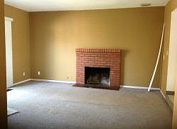 3rd image of 4736 Tanglewood Ln