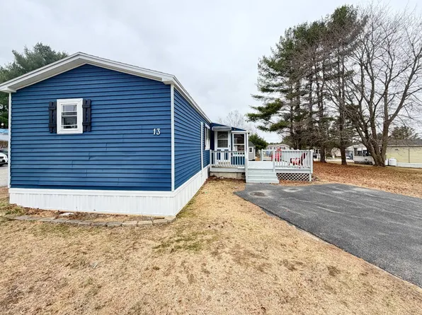 13 Windsor Dr, Westbrook, ME 04092