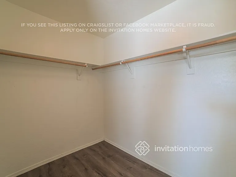 2054 N Illinois St — Photo 10