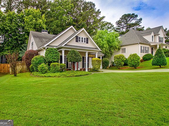 2nd image of 10 Westhill Dr