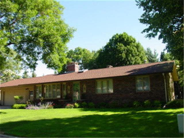 1st image of 1626 Clubview Drive