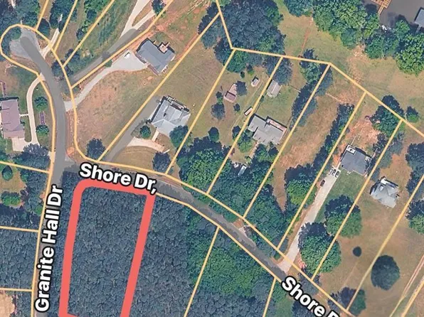 37 Granite Hall Dr, Boydton, VA 23917