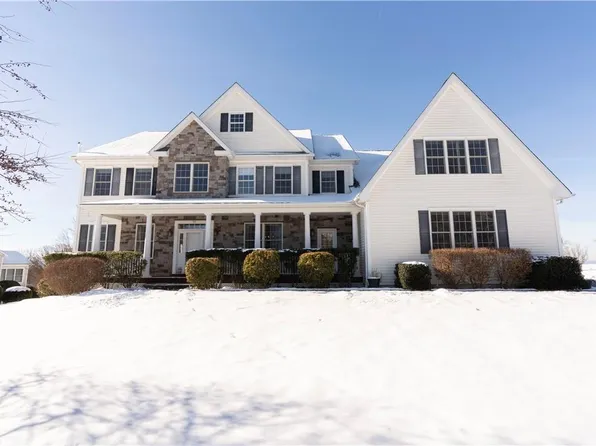 59 Sandy Pines Boulevard, Hopewell Junction, NY 12533