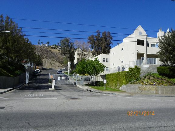 2nd image of 18209 Sierra Hwy Unit 126