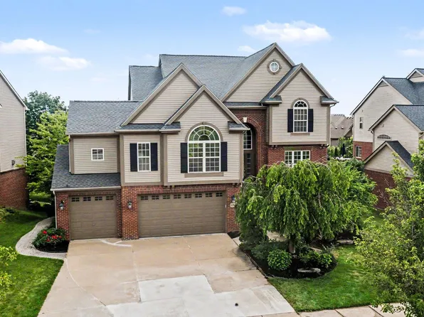 49847 Parkside Dr, Northville, MI 48168