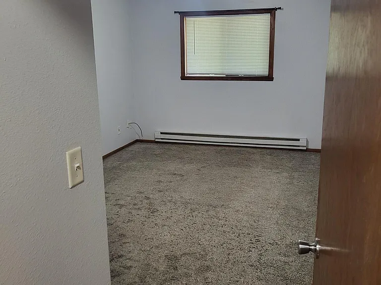 2616 Country Club Pkwy #1 — Photo 2