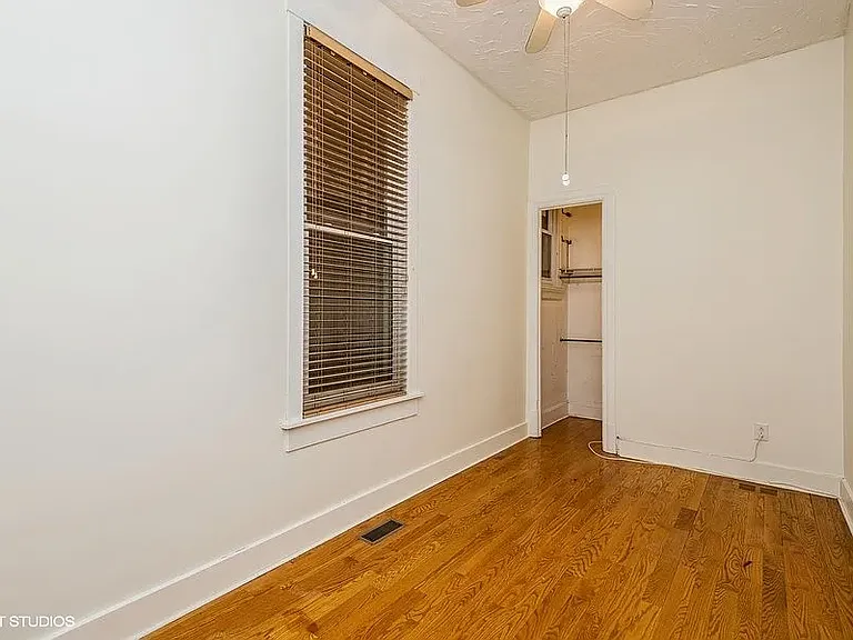 2248 N Southport Ave #1R — Photo 1