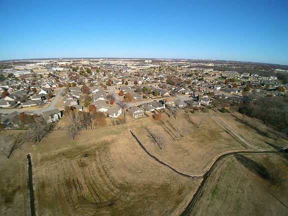 Backs up to large greenbelt