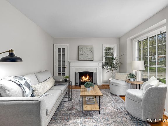 3rd image of 2158 Tenway Dr SE