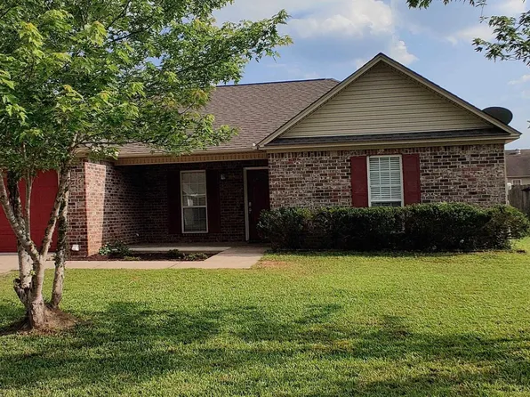 241 Hunters Run Dr, Haskell, AR 72015