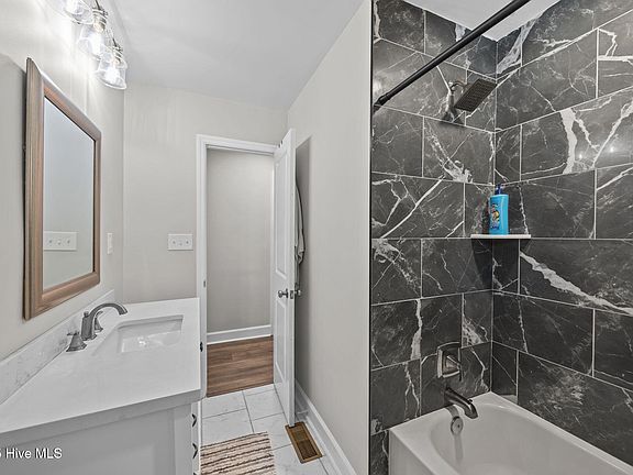 5th image of 4051 Allen Street