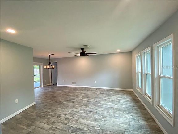 4th image of 4154 Lancaster Dr