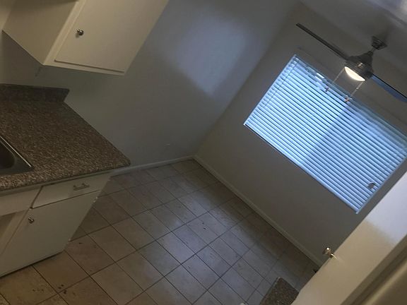 4th image of 821 S Osage Ave APT 3