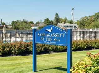 143 Beach Ave APT 104, Kennebunk, ME 04043