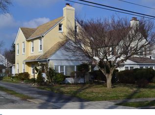 2420 Whitby Rd, Havertown, PA 19083