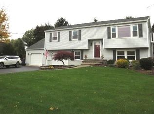 365 Ridley Rd, Newark, NY 14513