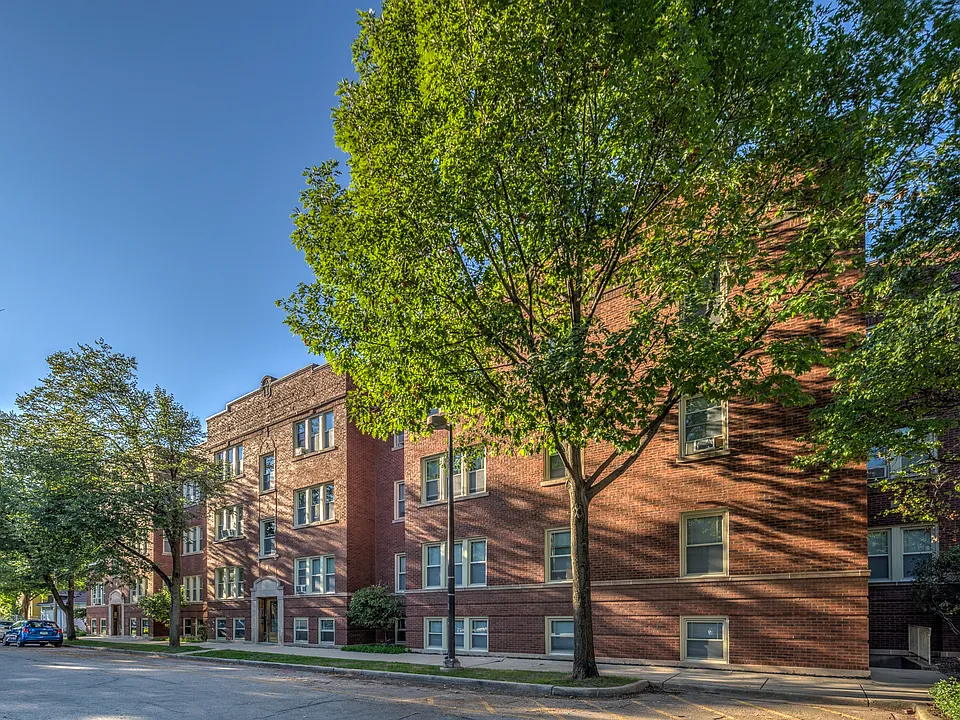 Pleasant Circle North