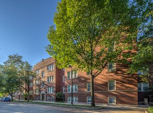Pleasant Circle North, Oak Park, IL 60302
