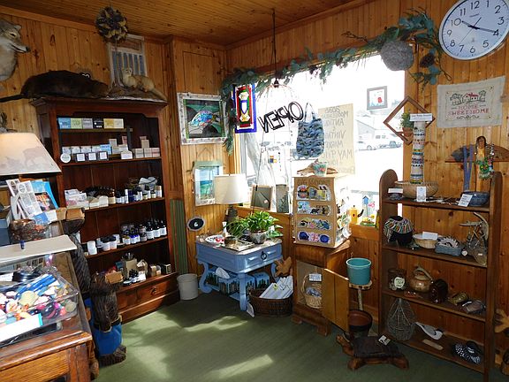 4th image of 15 Moosehead Lake Road