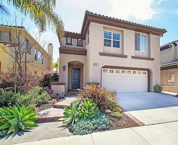 Beautifully landscaped - Drought tolerate front & back