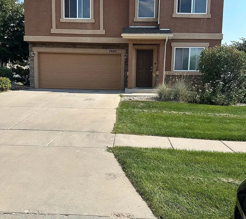 7663 Manistique Dr