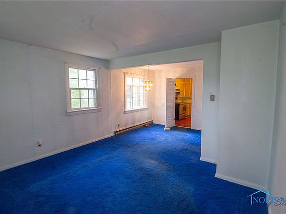 3rd image of 10797 Windford Dr