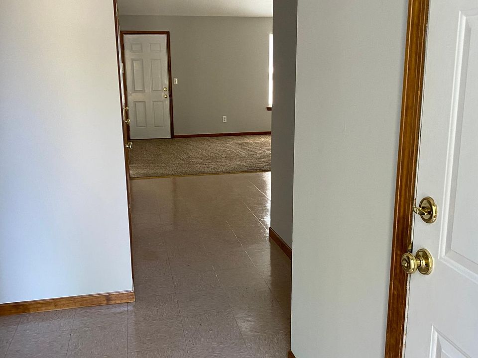 1st image of 2070 Hidden Valley Ct #2070