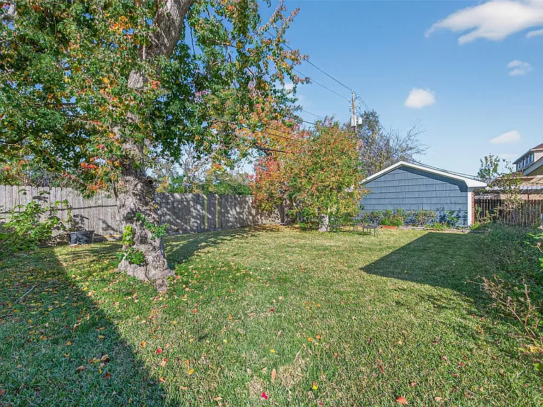9310 Cliffwood Dr — Photo 48