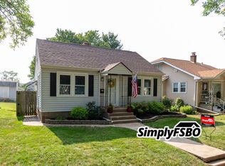 2016 43rd St, Rock Island, IL 61201