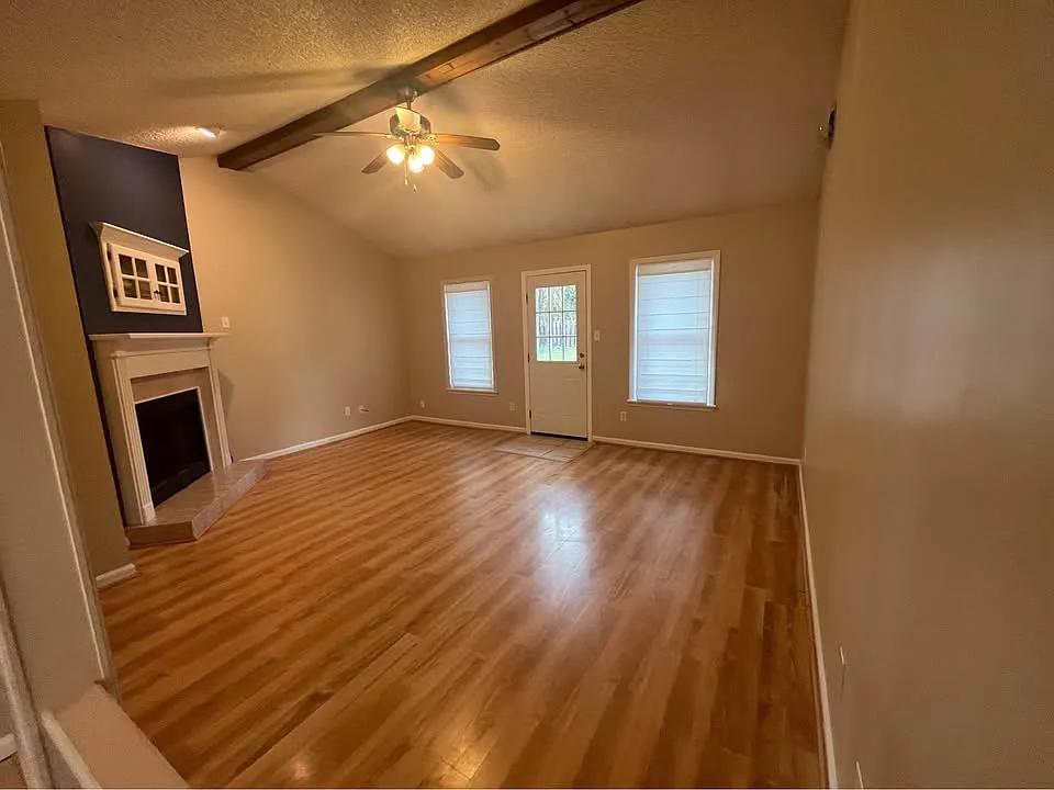 3212 Tyndall Drive - 1 — Photo 3
