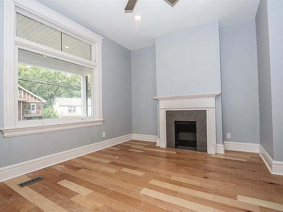 2nd image of 3536 Vine St
