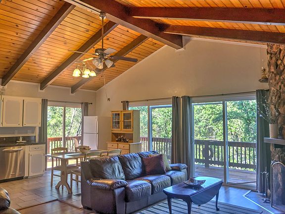 4th image of 12597 Cresthaven Dr #429