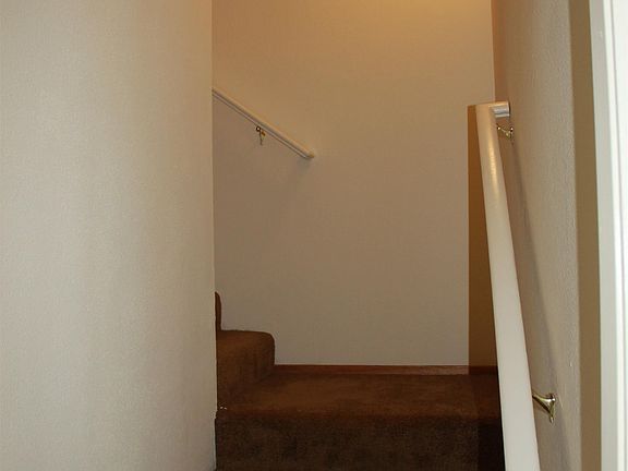 2nd image of 610 W 1st Ave APT B