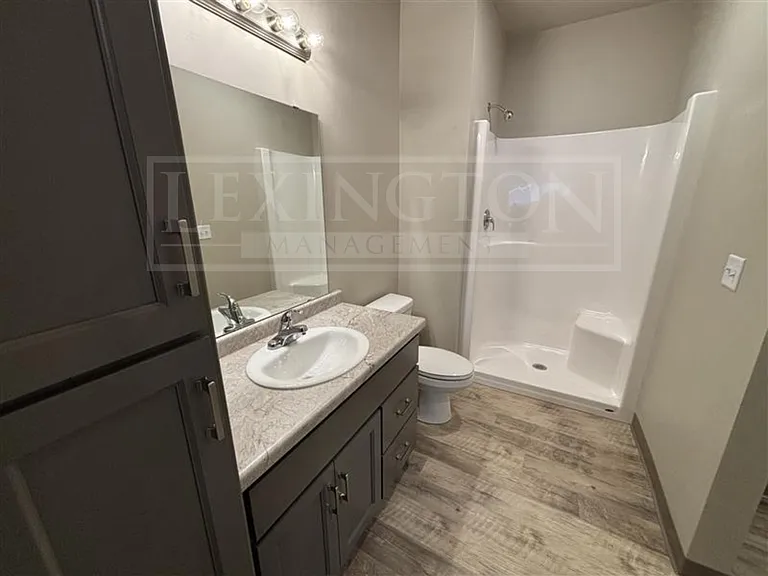 1129 Northwood Dr — Photo 7