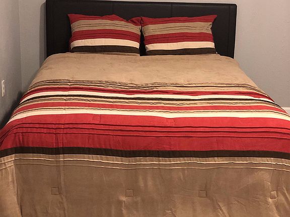 Bed room photo 2