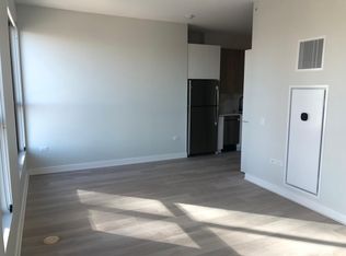 731 N Carpenter St #614, Chicago, IL 60642