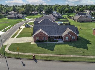 1412 S Oklahoma St, Pryor, OK 74361