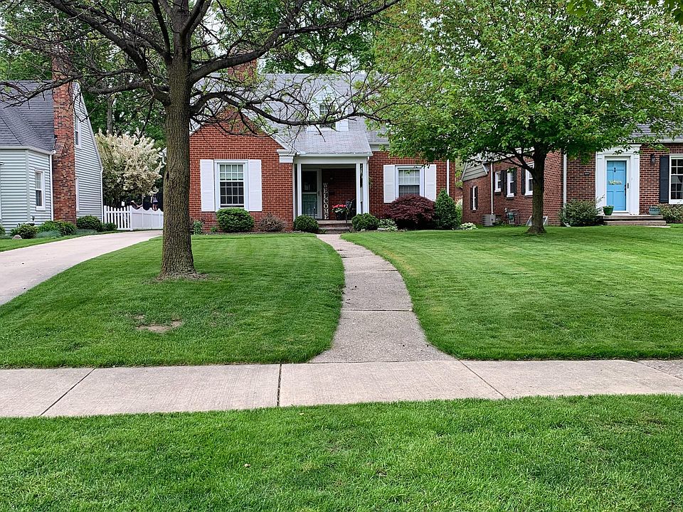 Beautiful Beverly home