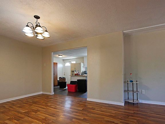 5th image of 2710 W 6th St