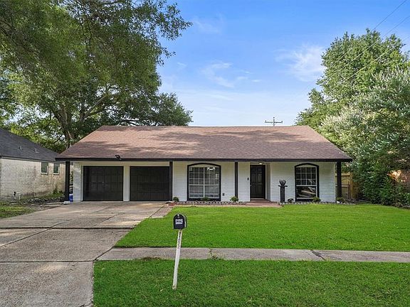 2nd image of 11022 Montverde Lane