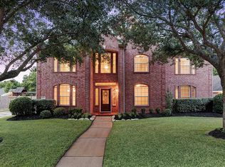 2872 Wimbledon Ln, Friendswood, TX 77546