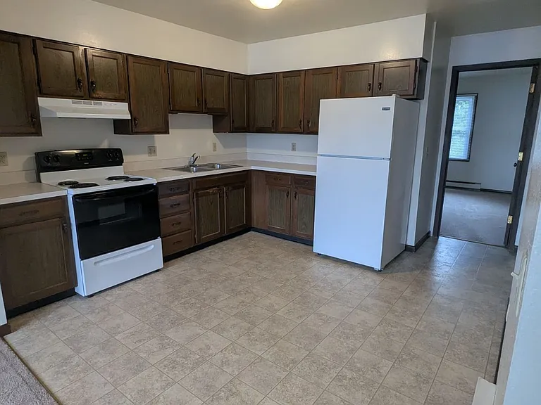 2 bed, 1.0 bath, $850 — Photo 6