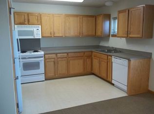 2405 N 16th St, Omaha, NE 68110