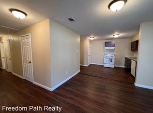 604 Tate Ave, Eagle Lake, TX 77434