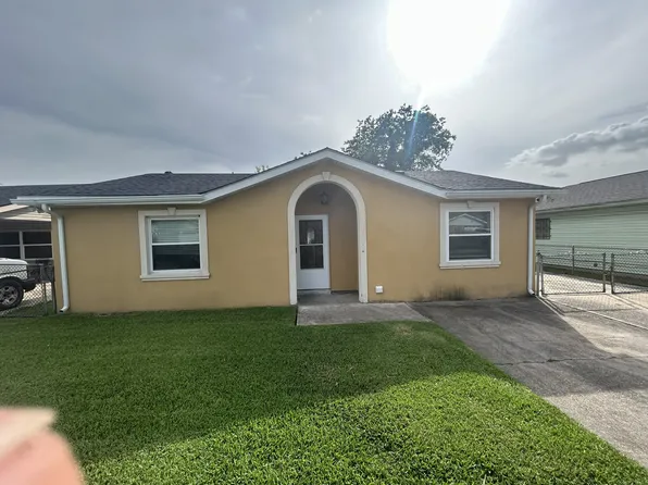 317 Mockingbird Ln, Saint Rose, LA 70087
