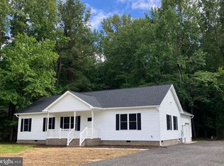 5008 E Chestnut Fork Rd, Gloucester, VA 23061