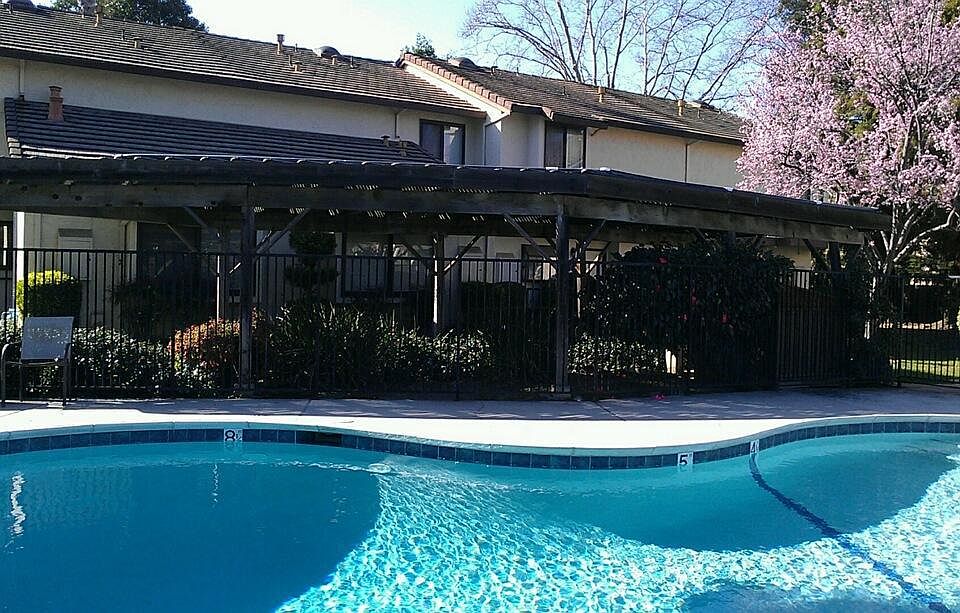 1st image of 1044 Liebelt Ct